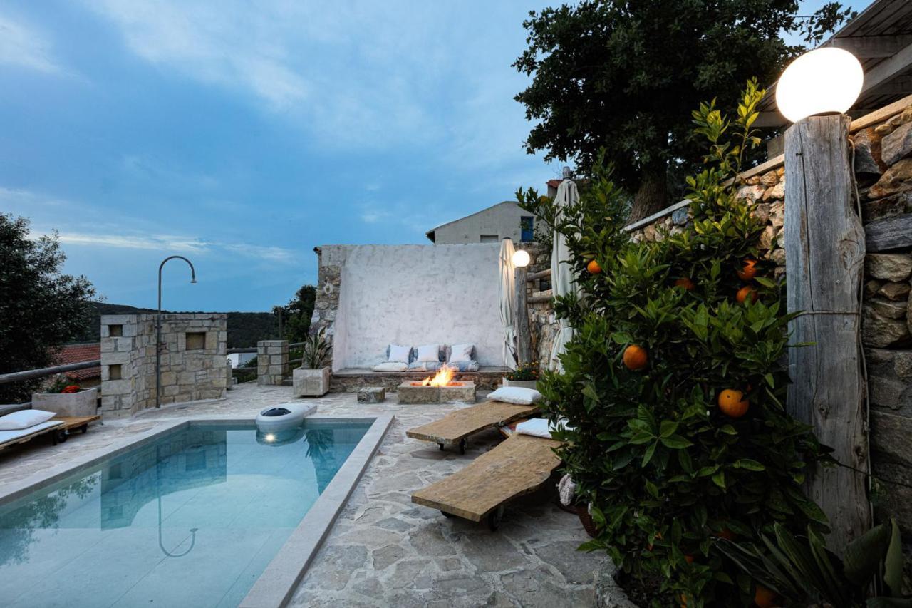 Antonia'S Stonebuilt Mansion With A Private Pool Villa Armenoi  Exterior photo