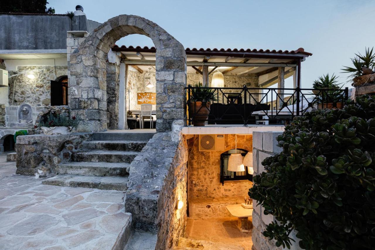 Antonia'S Stonebuilt Mansion With A Private Pool Villa Armenoi  Exterior photo